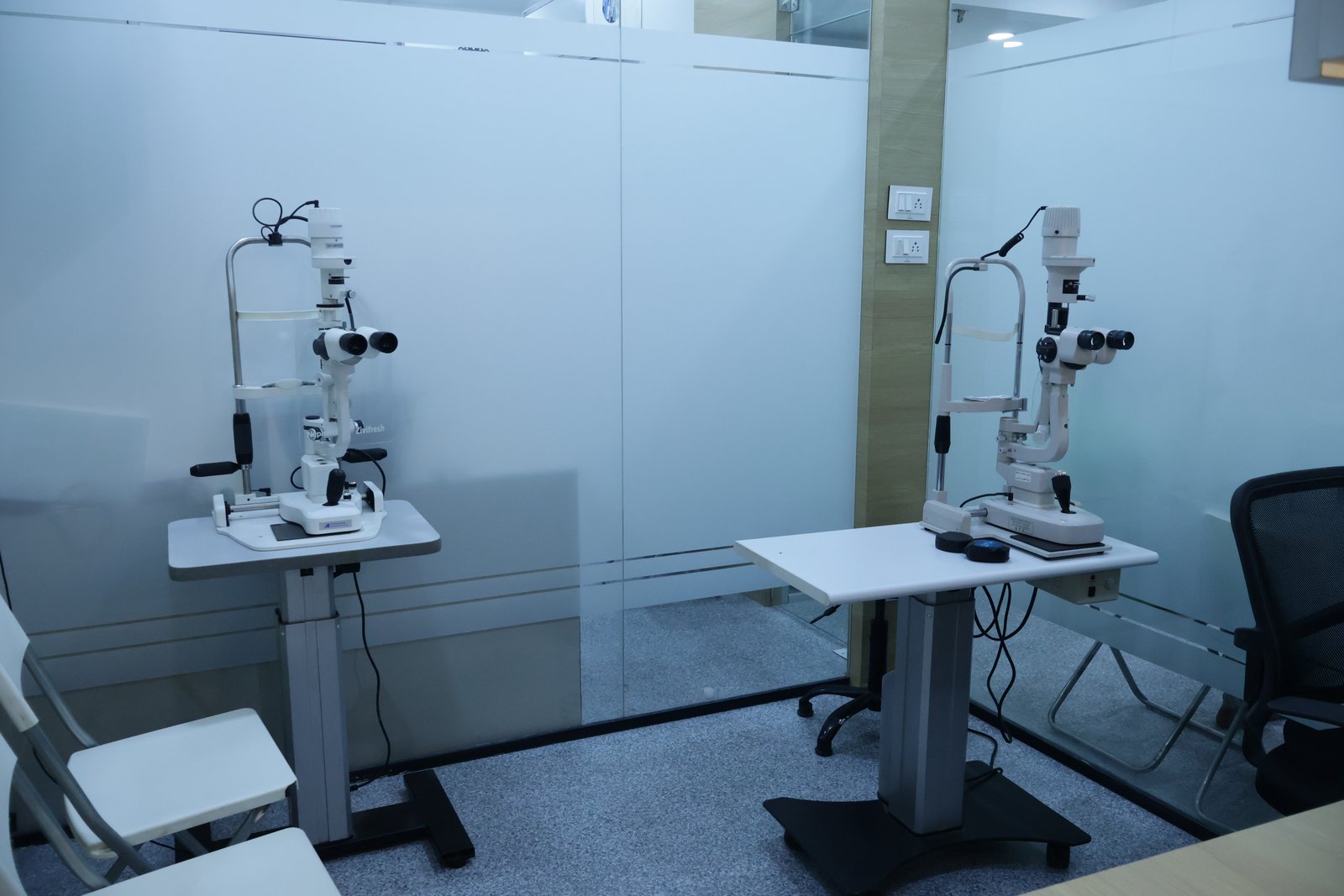 Aarav Eye Care ophthalmology examination room with slit-lamp equipment